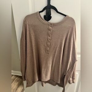 Old Navy Henley 2X Beige
